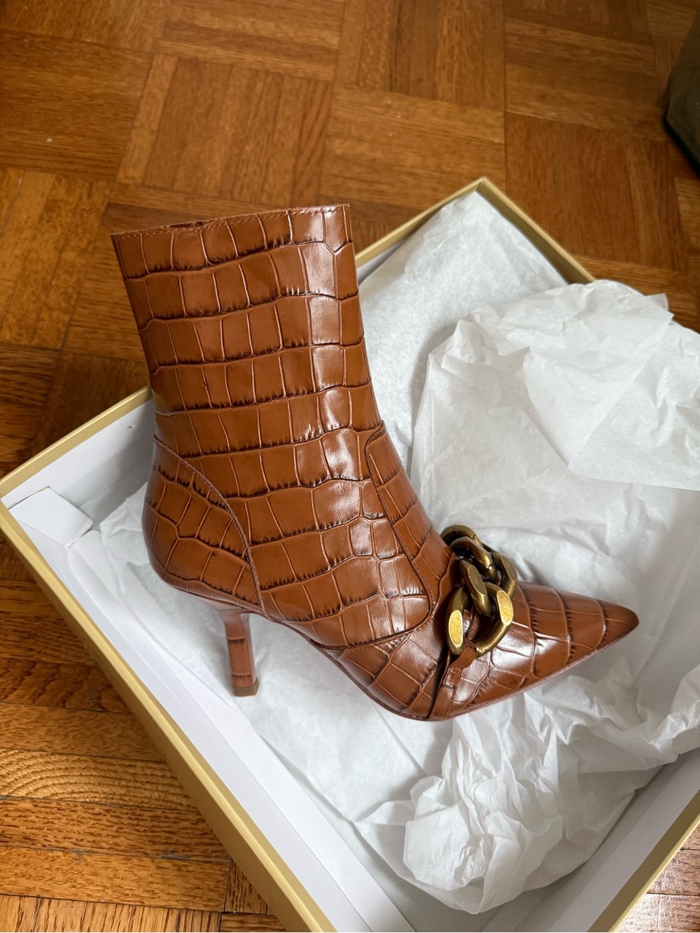 Michael kors scarlet boots